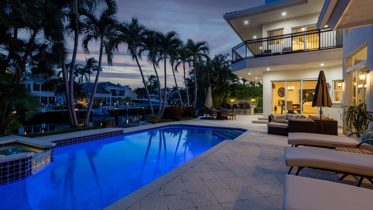 Photo of Outdoor in Tropic Isle