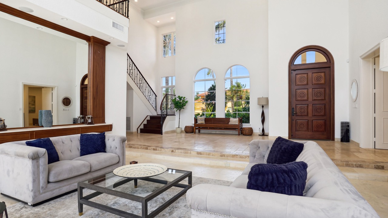 Photo of Livingroom in Tropic Isle