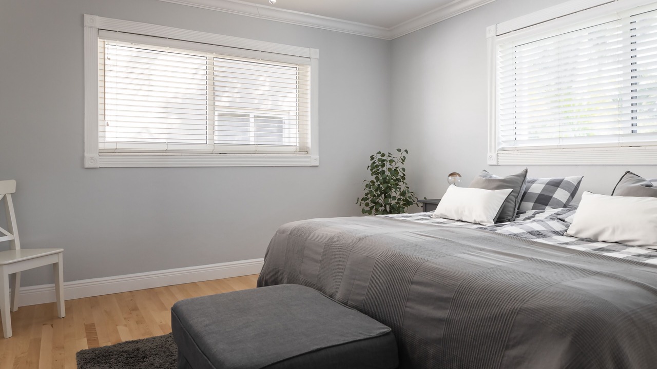 Photo of Bedroom in Hollywood Lakes