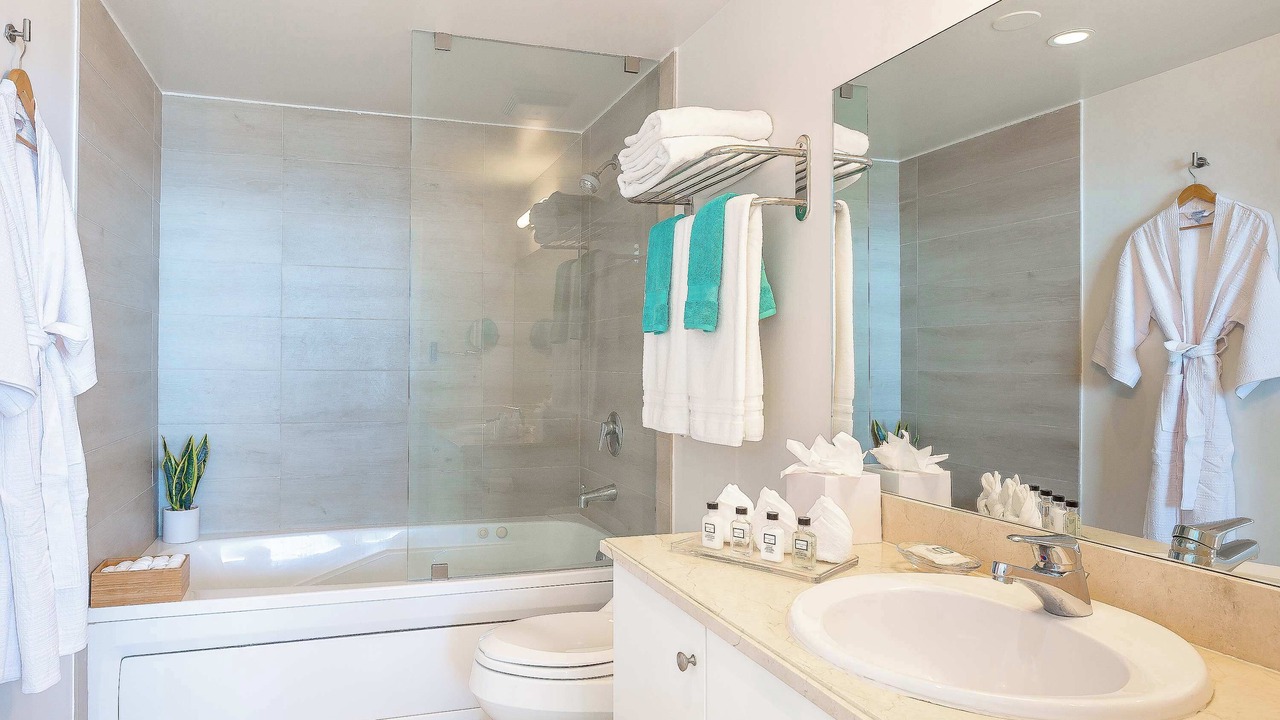 Photo of Bathroom in Coconut Grove