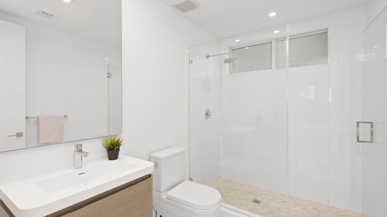 Photo of Bathroom in North Bay Village