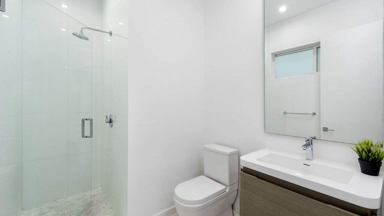 Photo of Bathroom in North Bay Village