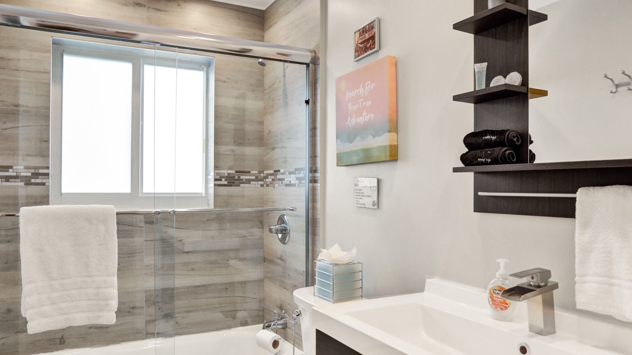 Photo of Bathroom in Pompano Isles