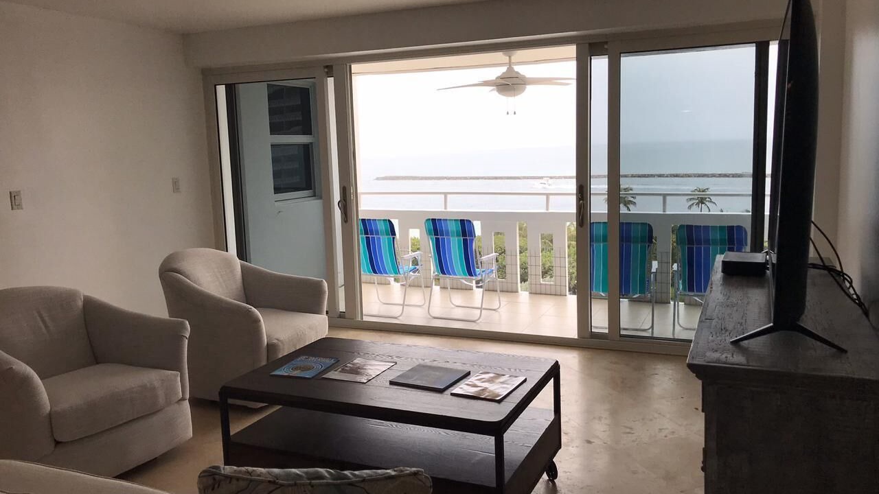 Photo of Livingroom in Barrier Island