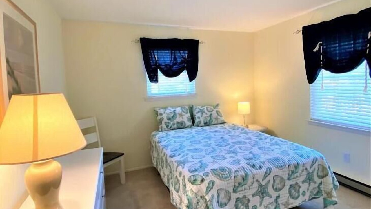 Photo of Bedroom in Village Green