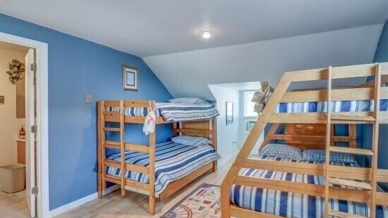 Photo of Bedroom in Ewell