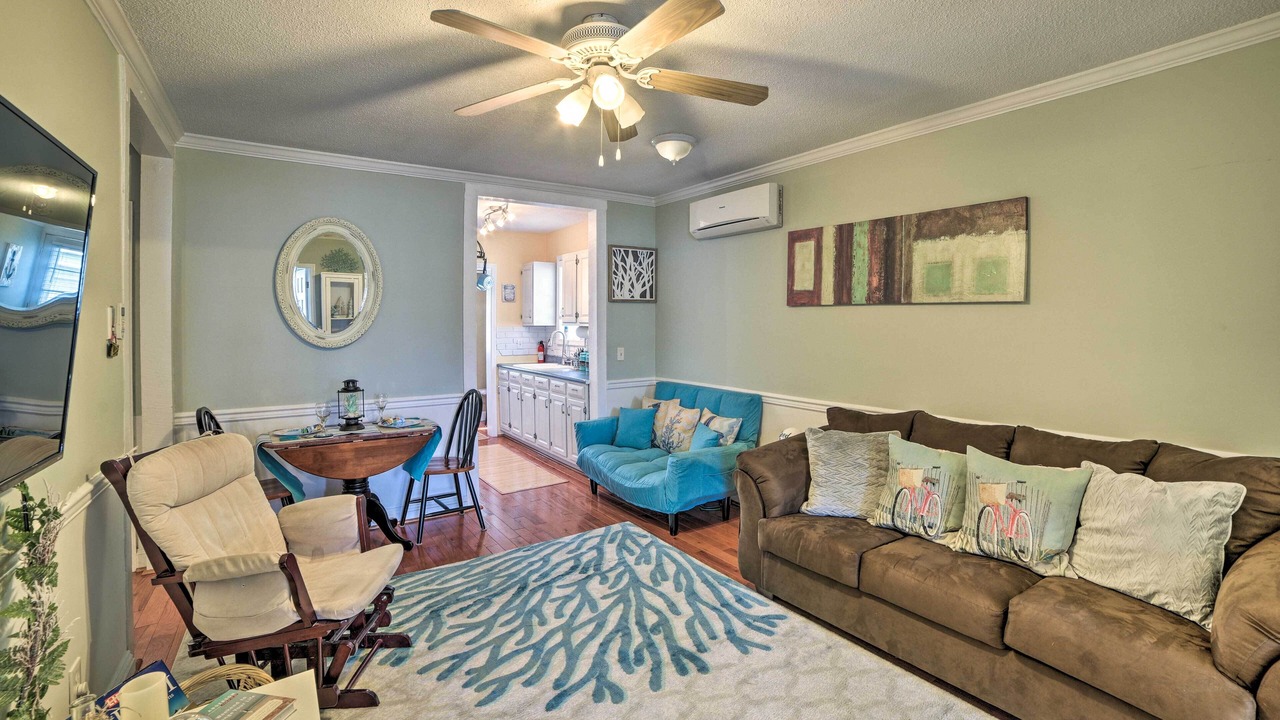 Photo of Livingroom in Chesapeake Beach