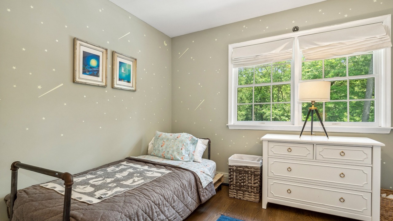 Photo of Bedroom in Garrison