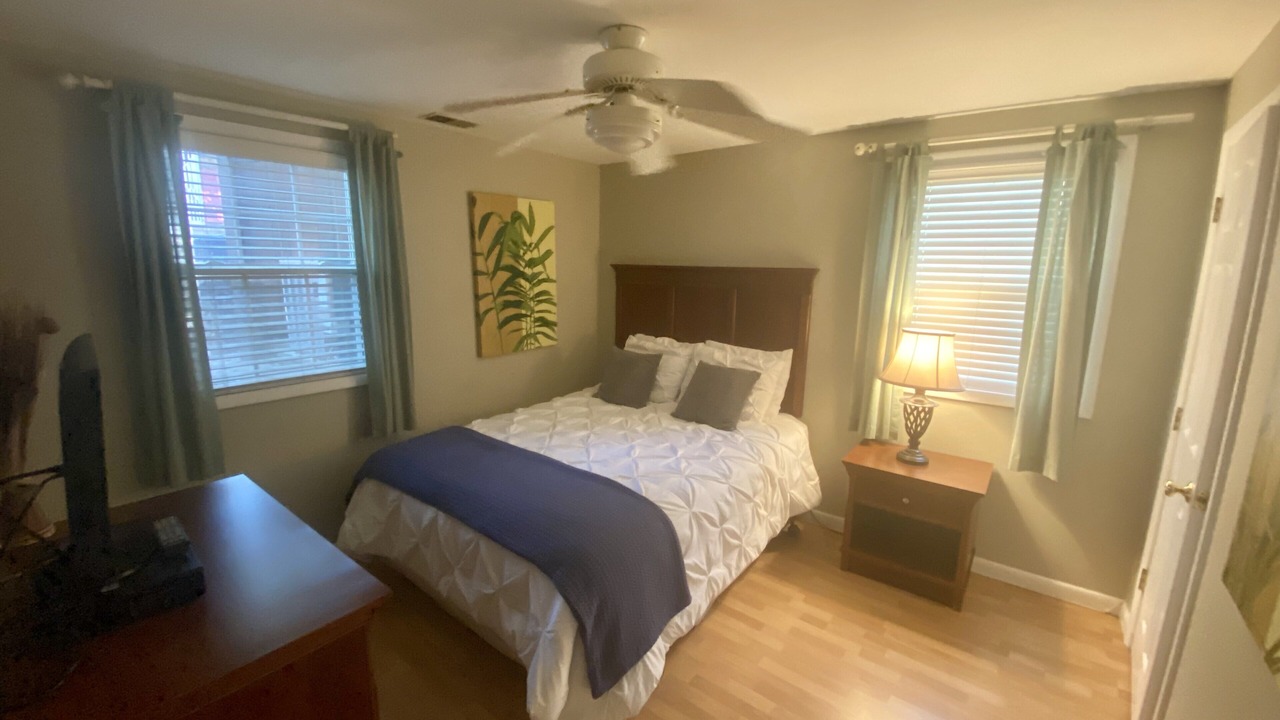 Photo of Bedroom in Seaside Heights