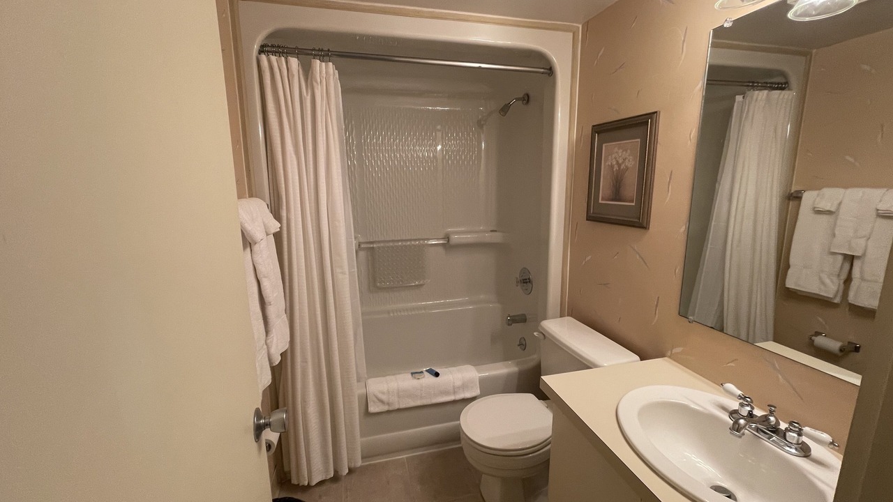 Photo of Bathroom in Snowshoe