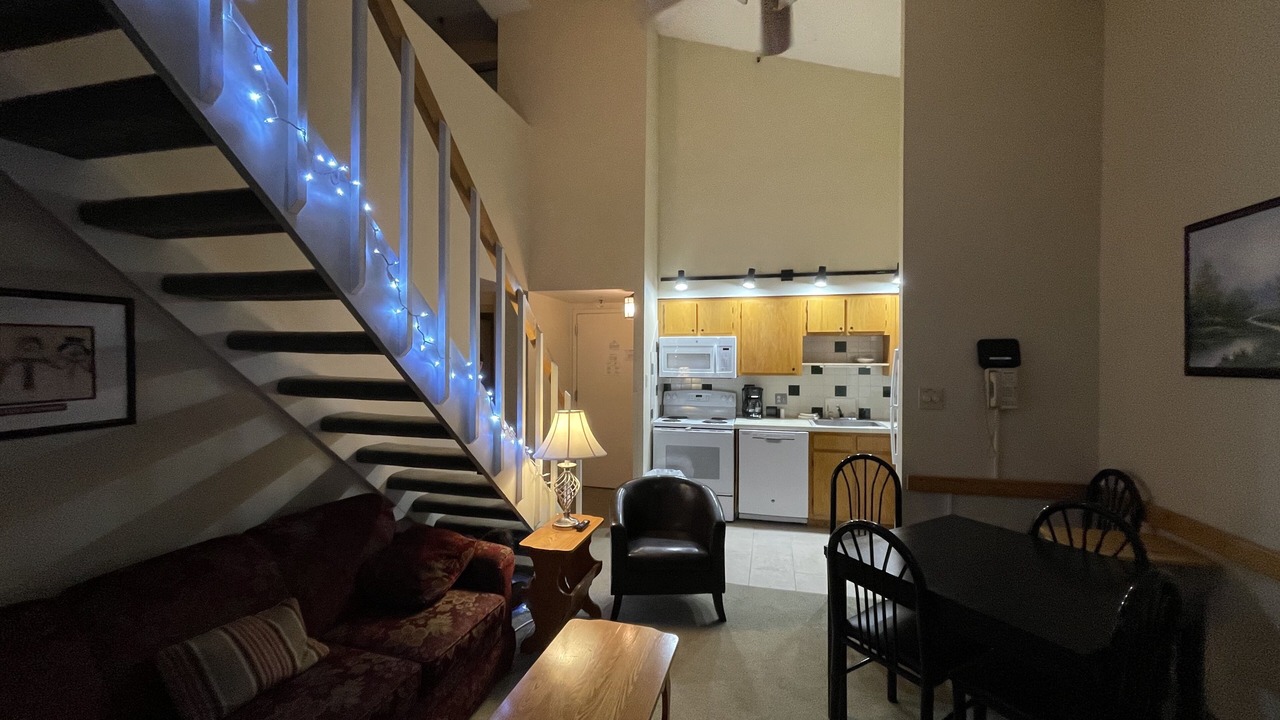 Photo of Livingroom in Snowshoe