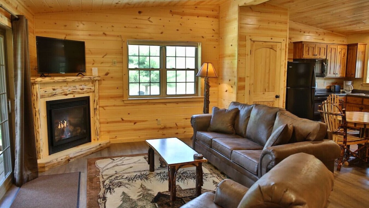 Photo of Livingroom in Millersburg