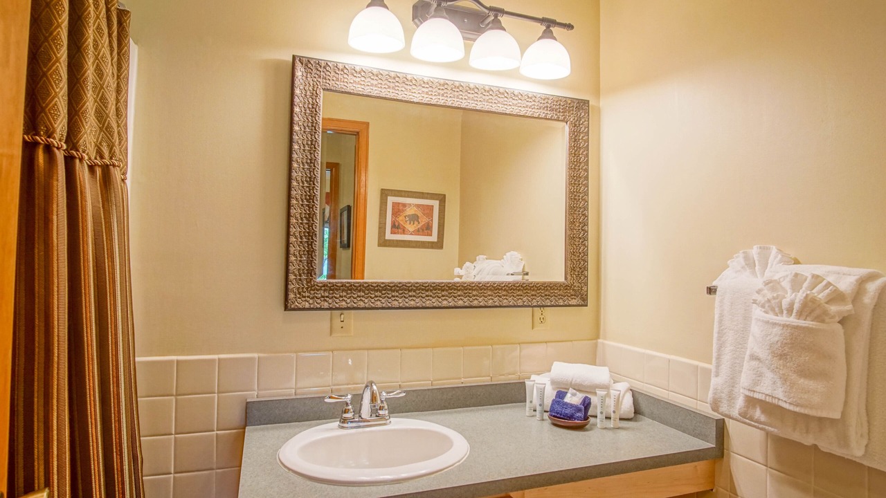 Photo of Bathroom in Edray
