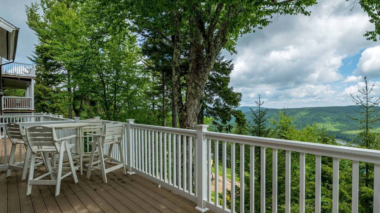 Photo of Patio Balcony in Edray