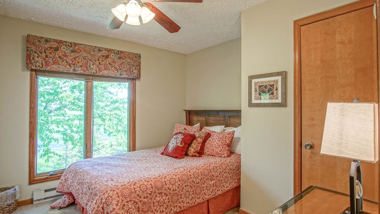 Photo of Bedroom in Edray