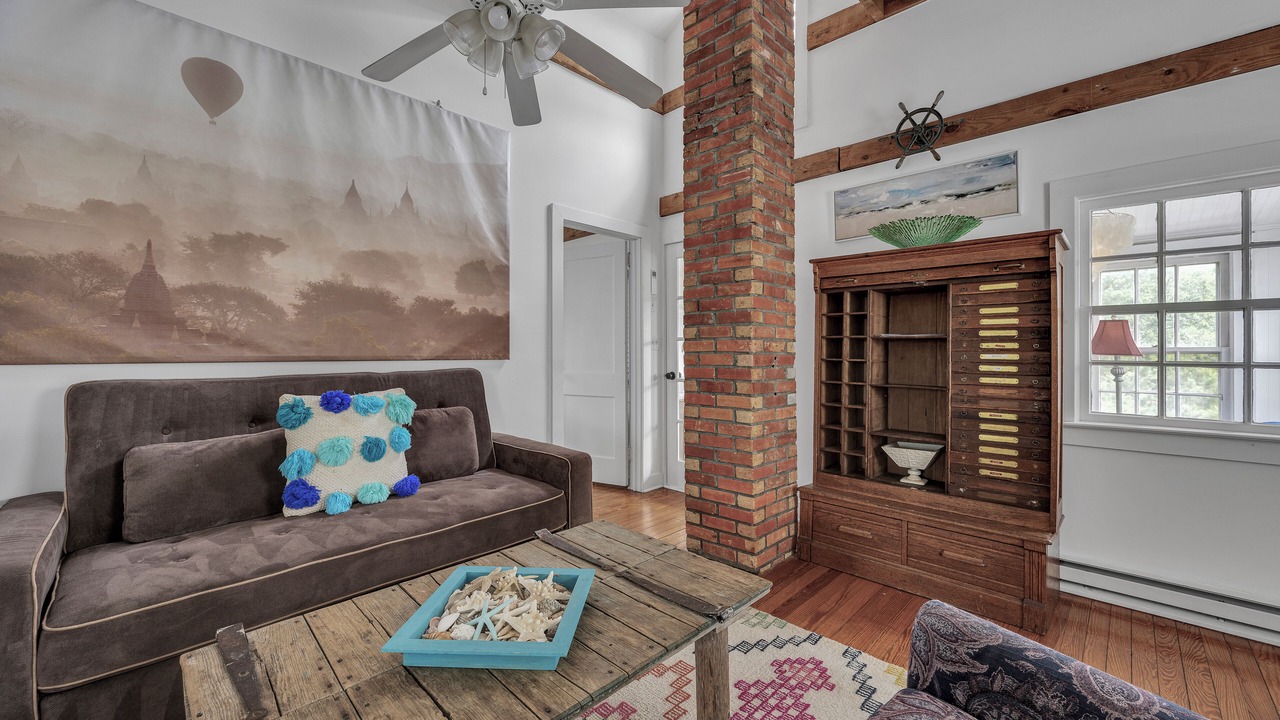 Photo of Livingroom in Lewes