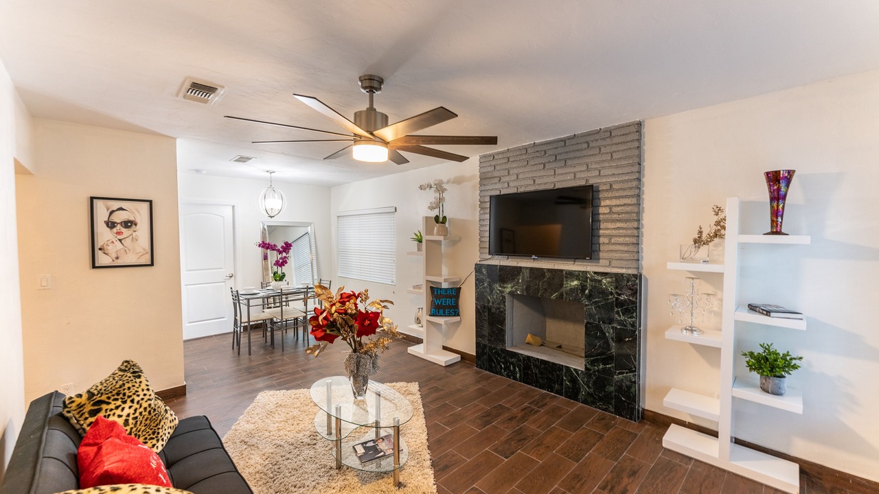 Photo of Livingroom in Central Fort Lauderdale