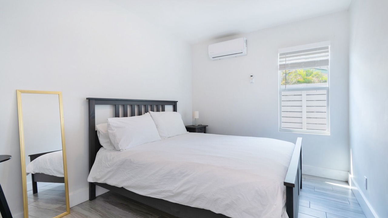 Photo of Bedroom in Harbordale
