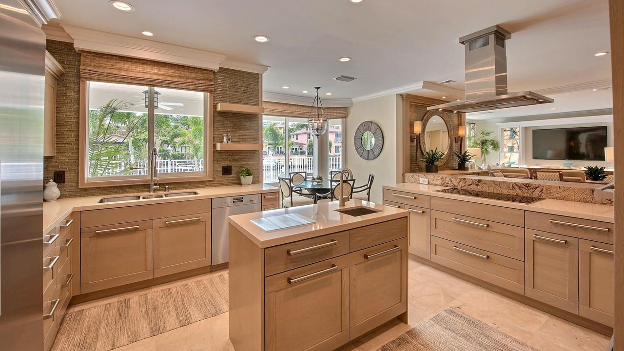 Photo of Kitchen in Bermuda Riviera