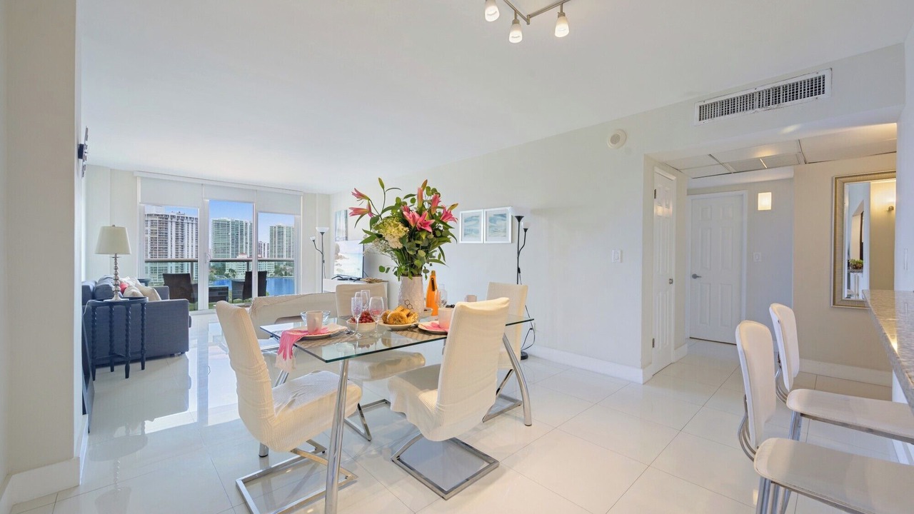 Photo of Others in Sunny Isles Beach