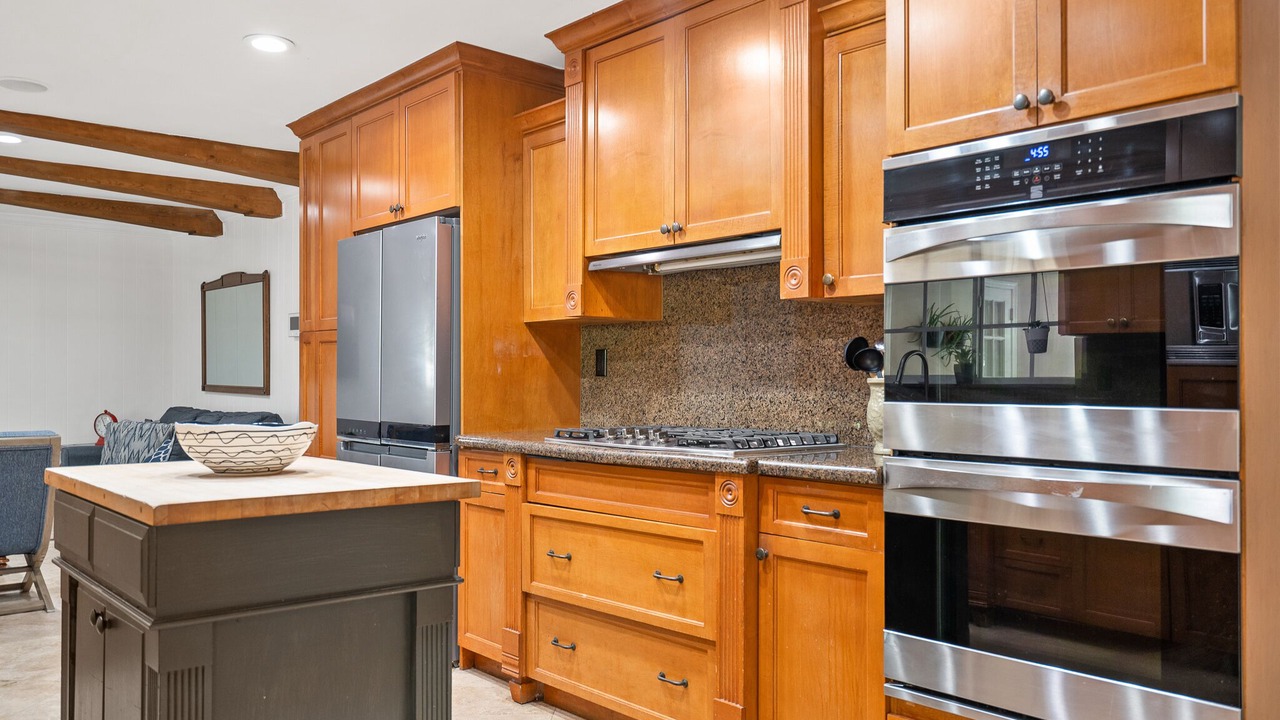 Photo of Kitchen in Hollywood Lakes