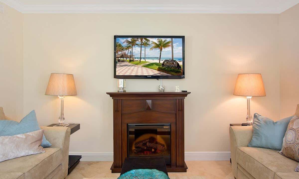 Photo of Livingroom in Deerfield Beach
