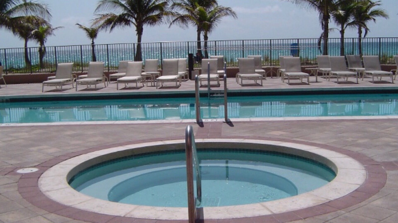 Photo of Outdoor in Hallandale Beach