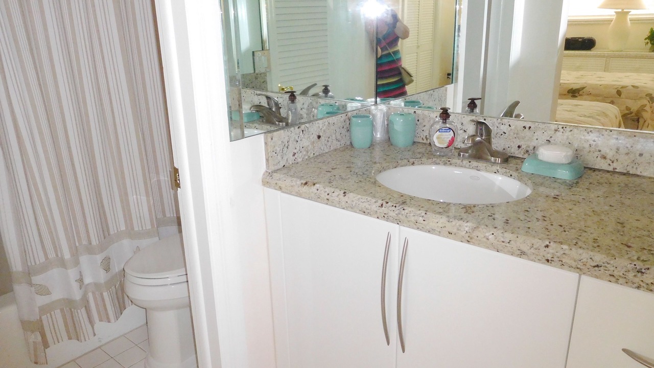 Photo of Bathroom in Harbor Village