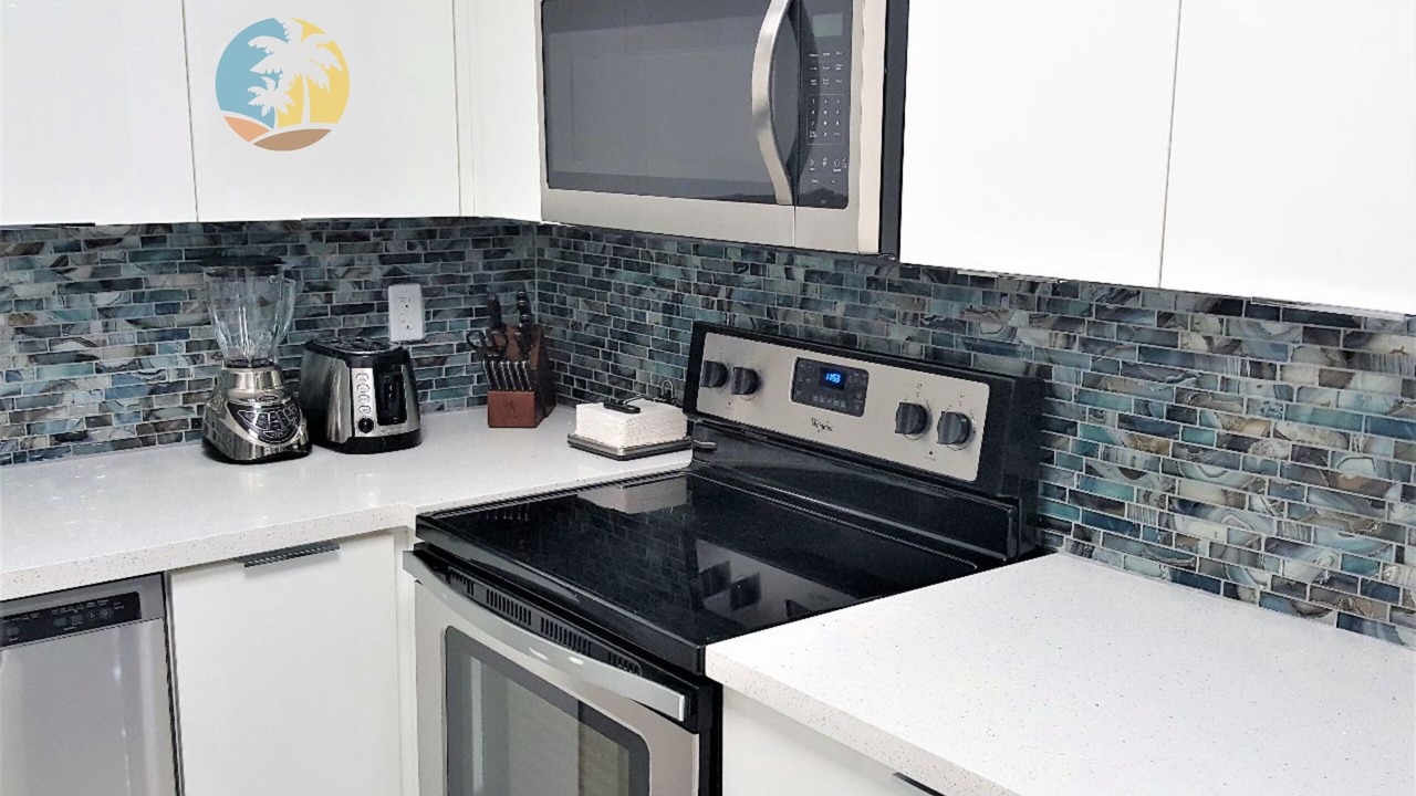 Photo of Kitchen in Mid Beach