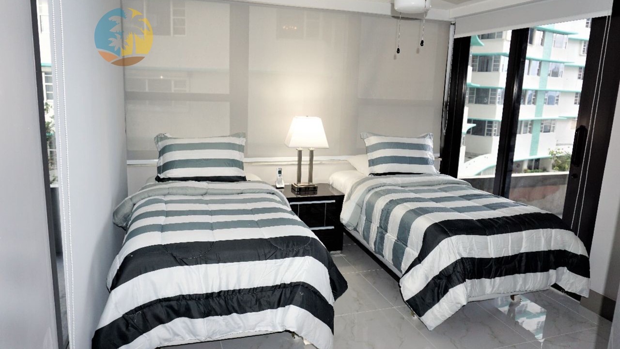 Photo of Bedroom in Mid Beach