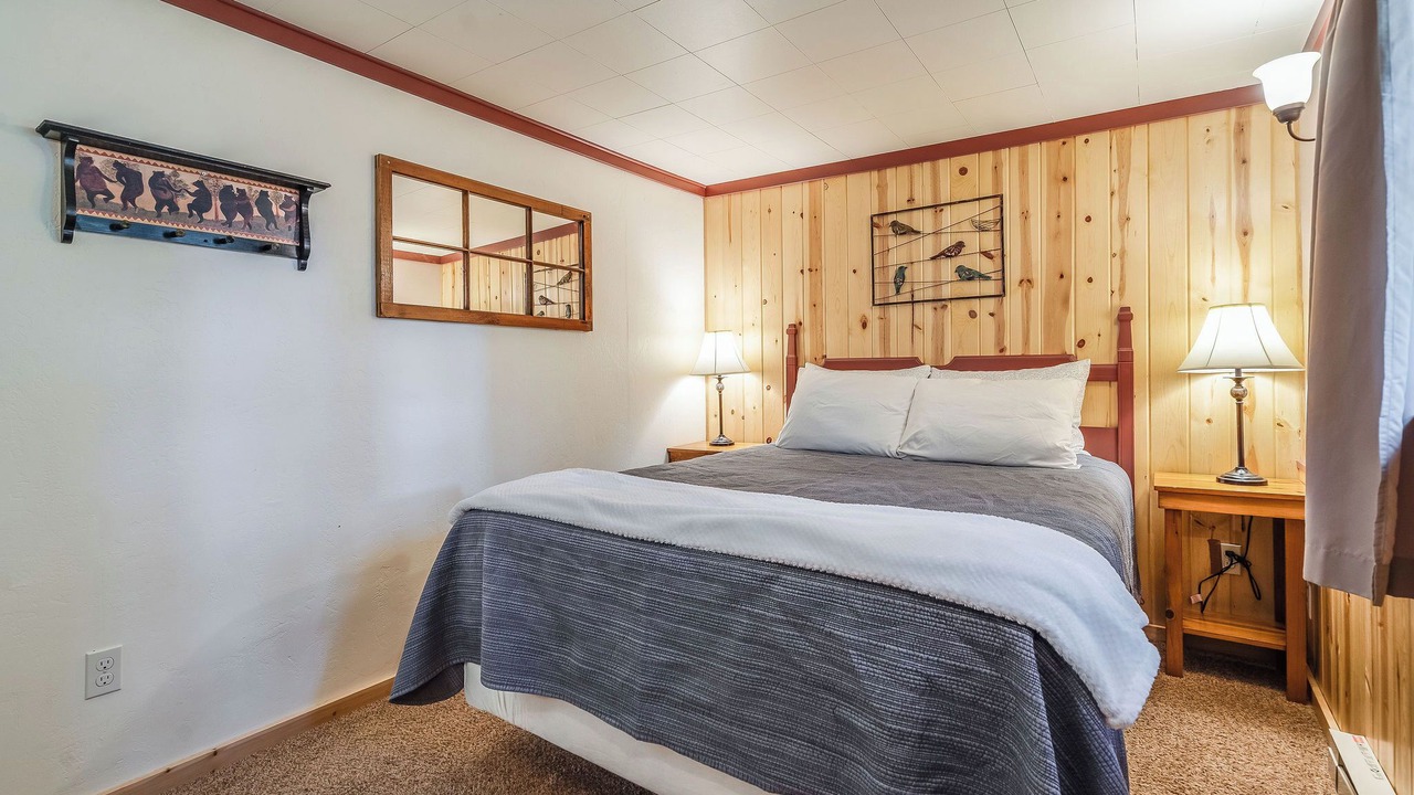 Photo of Bedroom in Martin City