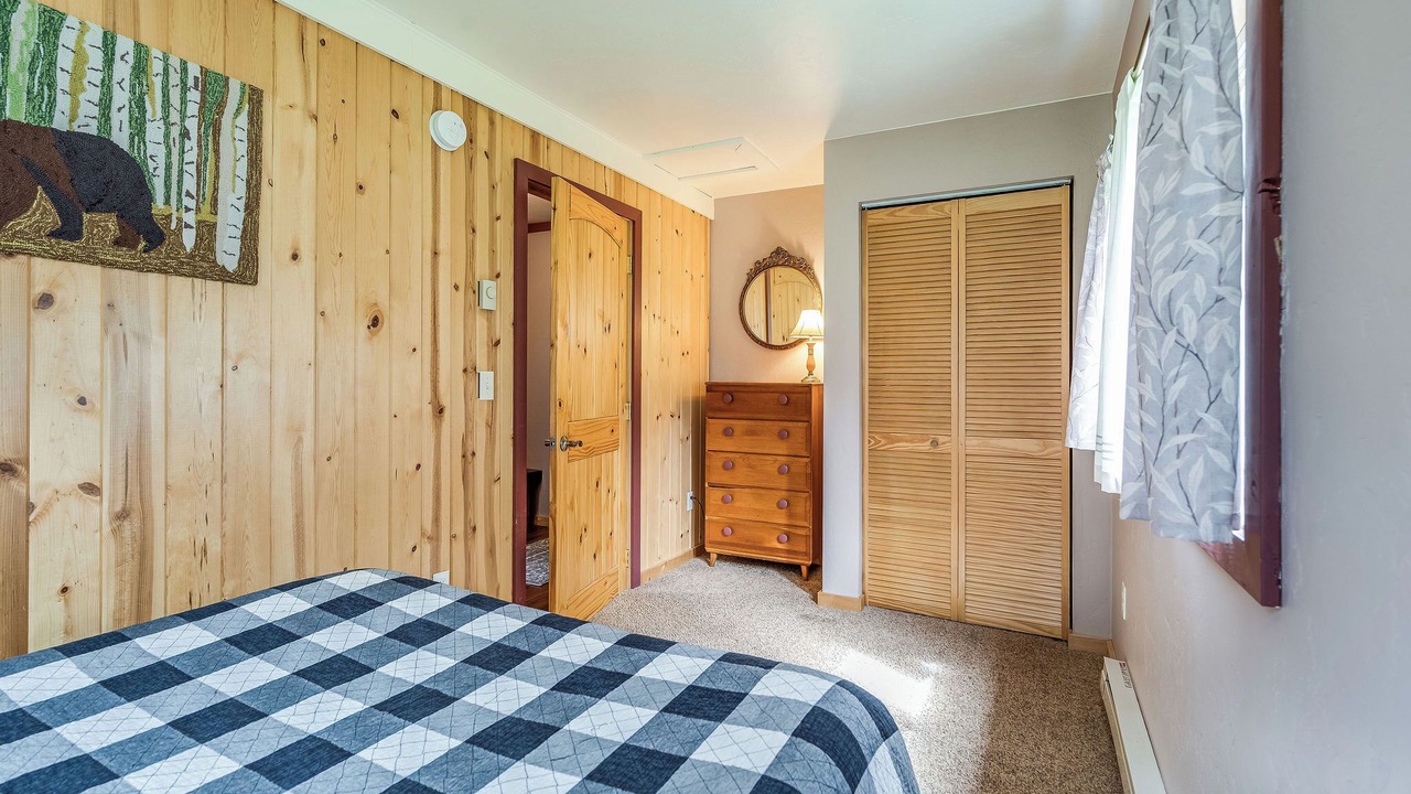 Photo of Bedroom in Martin City