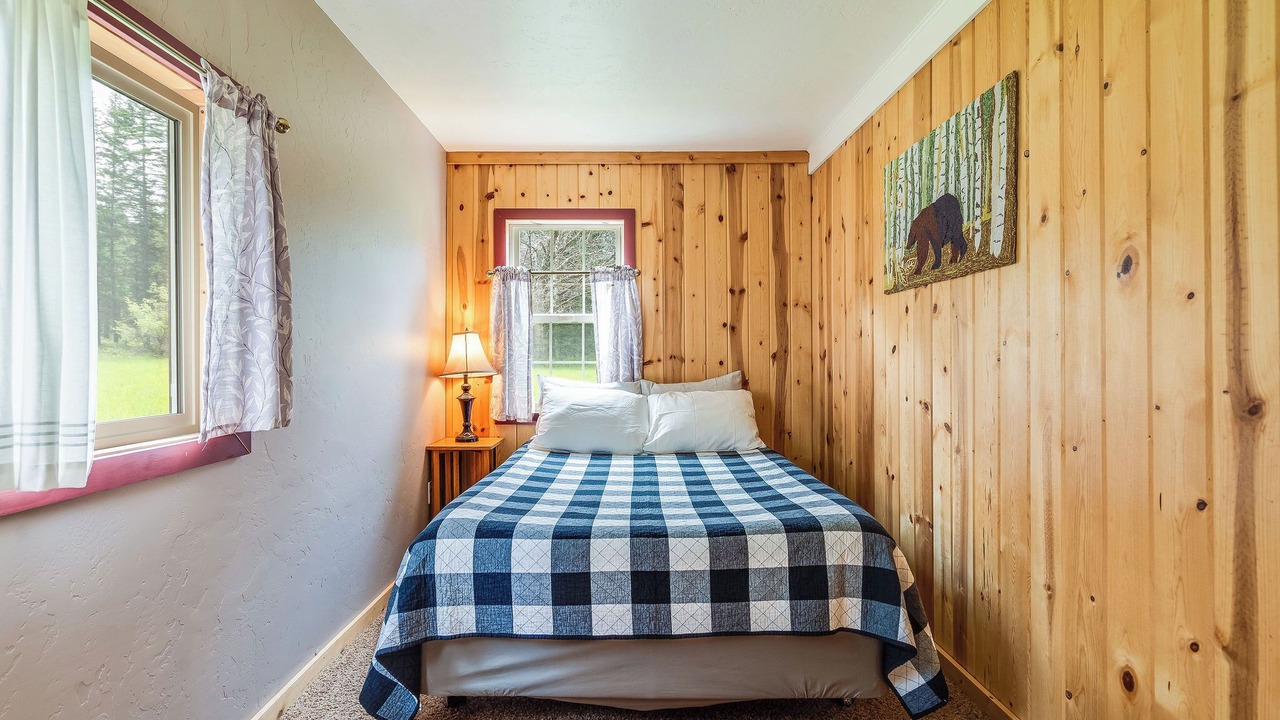 Photo of Bedroom in Martin City