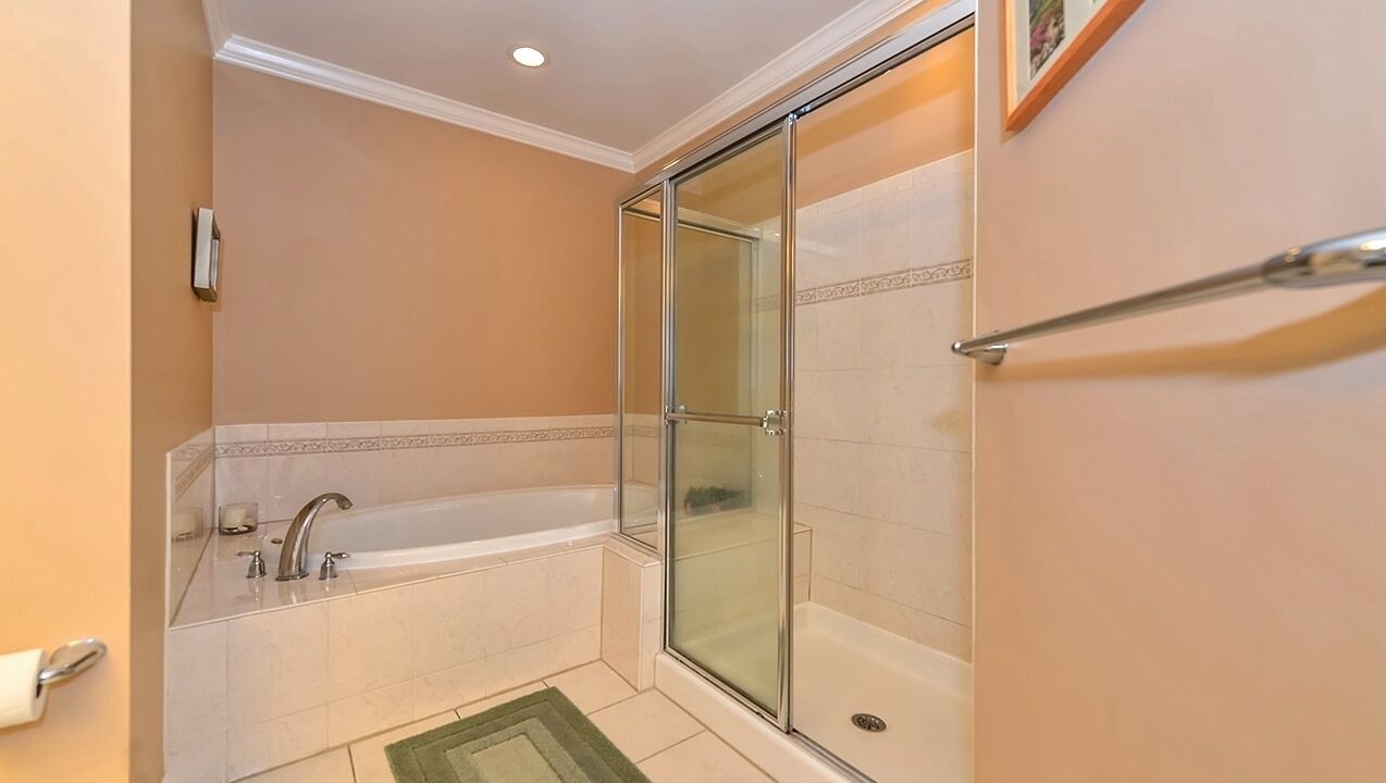 Photo of Bathroom in Sunset Island