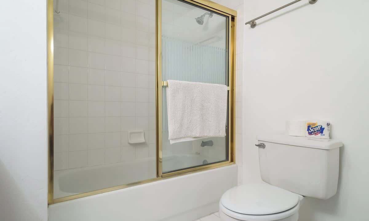 Photo of Bathroom in Aventura