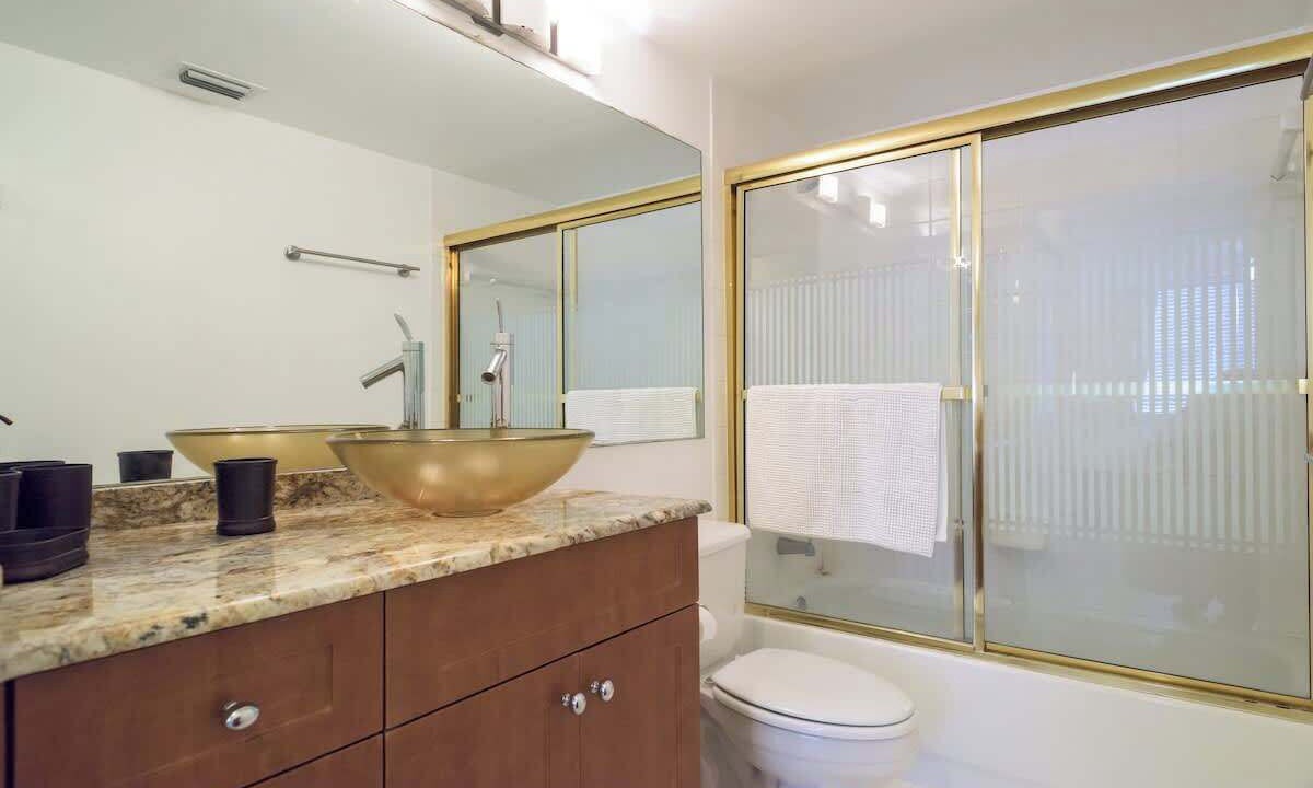 Photo of Bathroom in Aventura