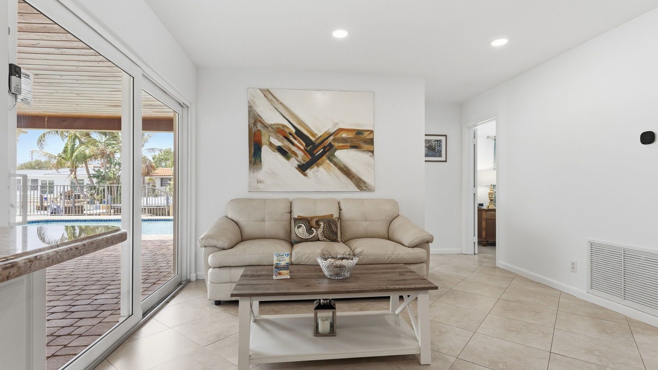 Photo of Bedroom in Pompano Beach