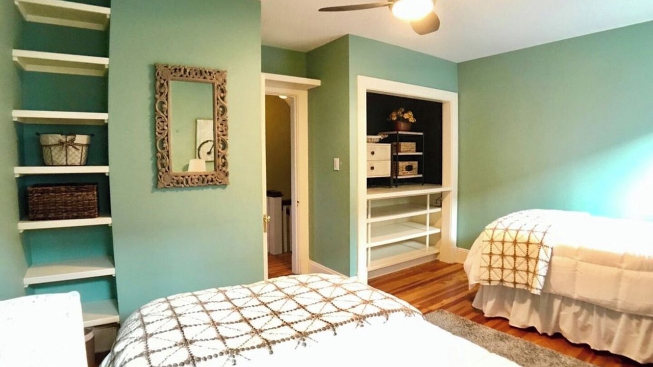 Photo of Bedroom in Historic District