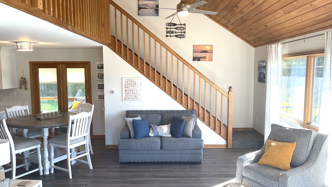 Photo of Livingroom in Fishers Landing