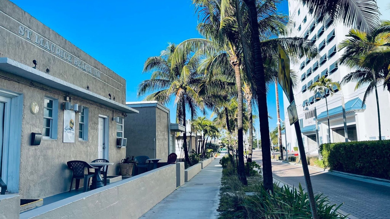 Photo of Outdoor in Hollywood
