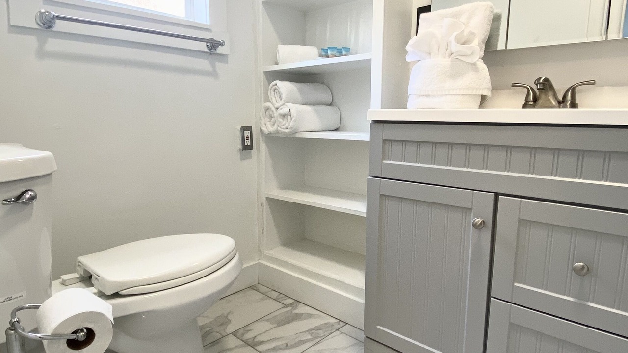 Photo of Bathroom in Hollywood