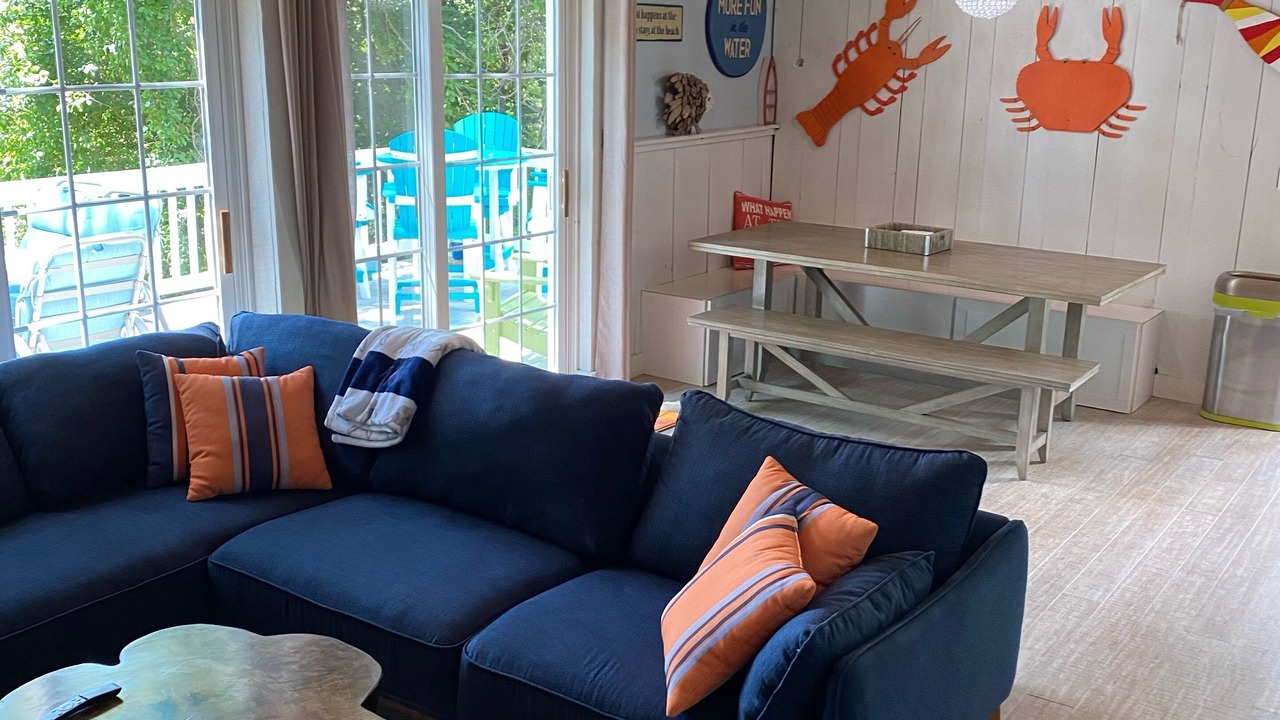 Photo of Livingroom in East Falmouth
