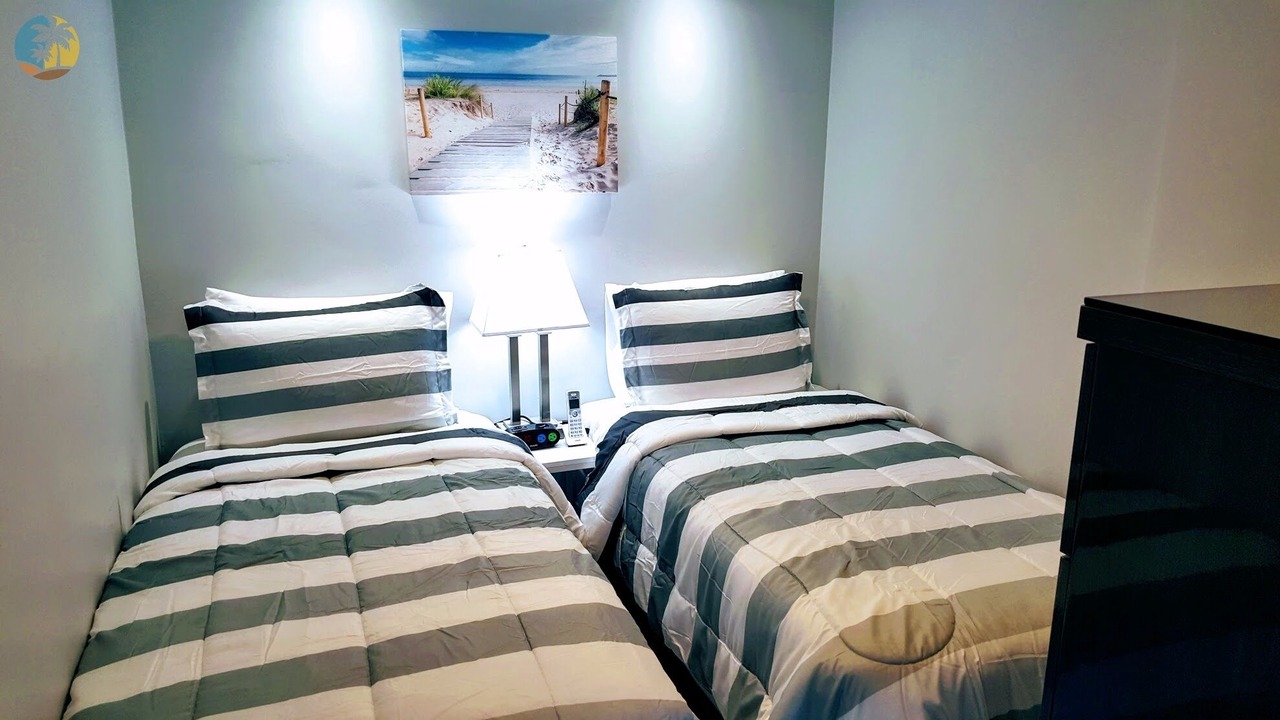 Photo of Bedroom in Mid Beach