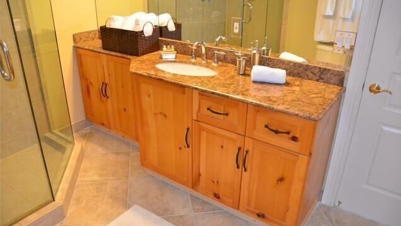 Photo of Bathroom in Cypress Point
