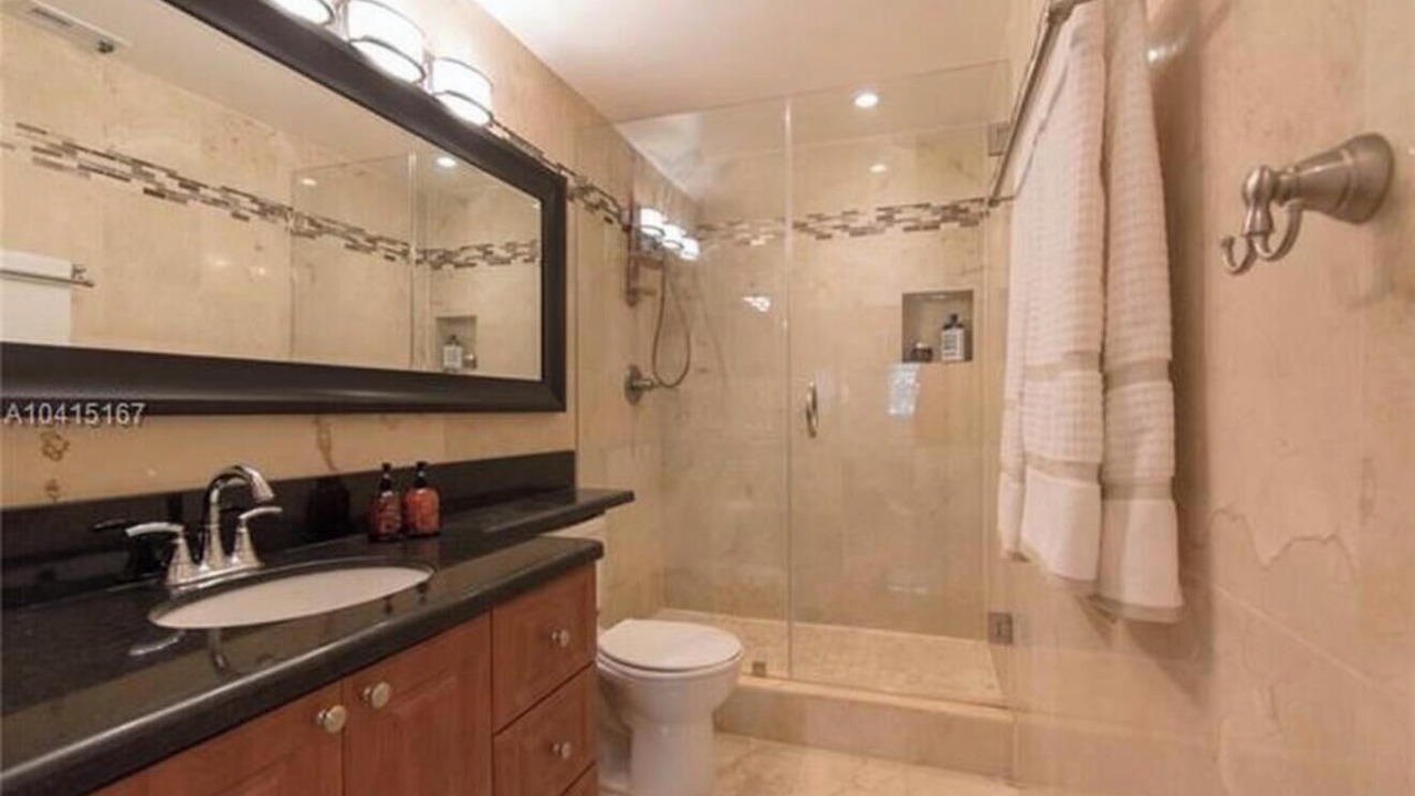 Photo of Bathroom in Aventura