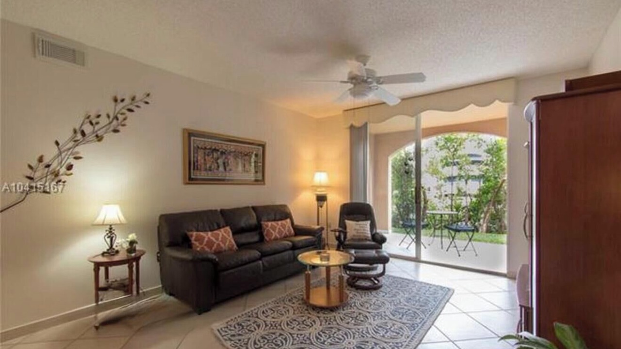 Photo of Others in Aventura