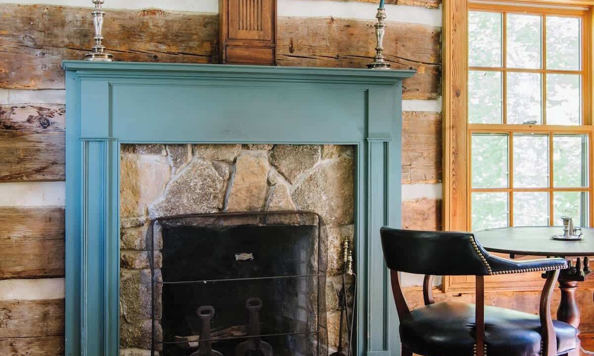 Photo of Livingroom in Earlysville