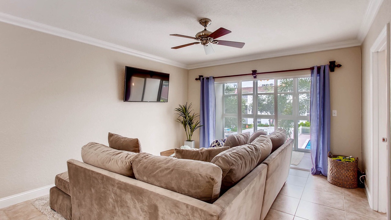 Photo of Livingroom in Bel Air