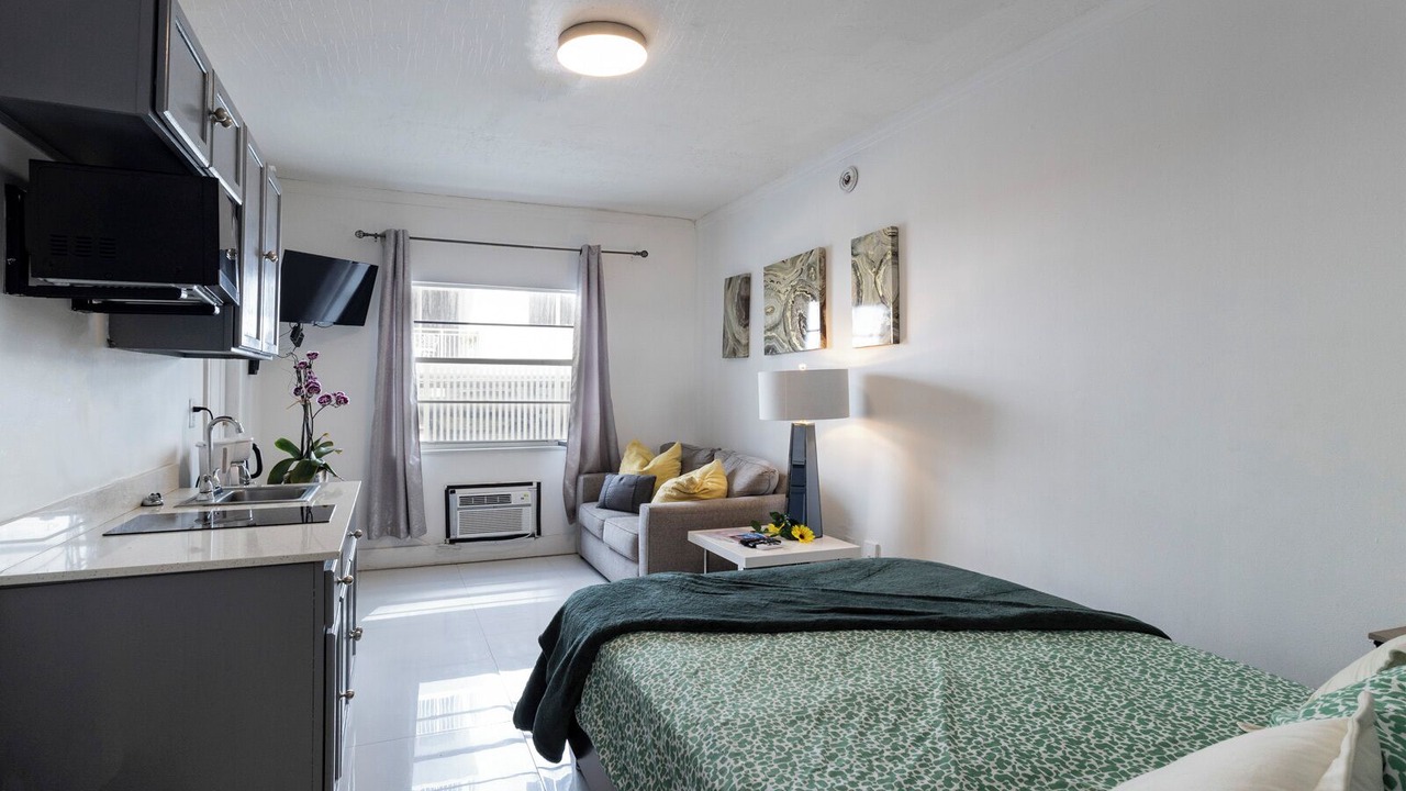 Photo of Bedroom in South Pointe