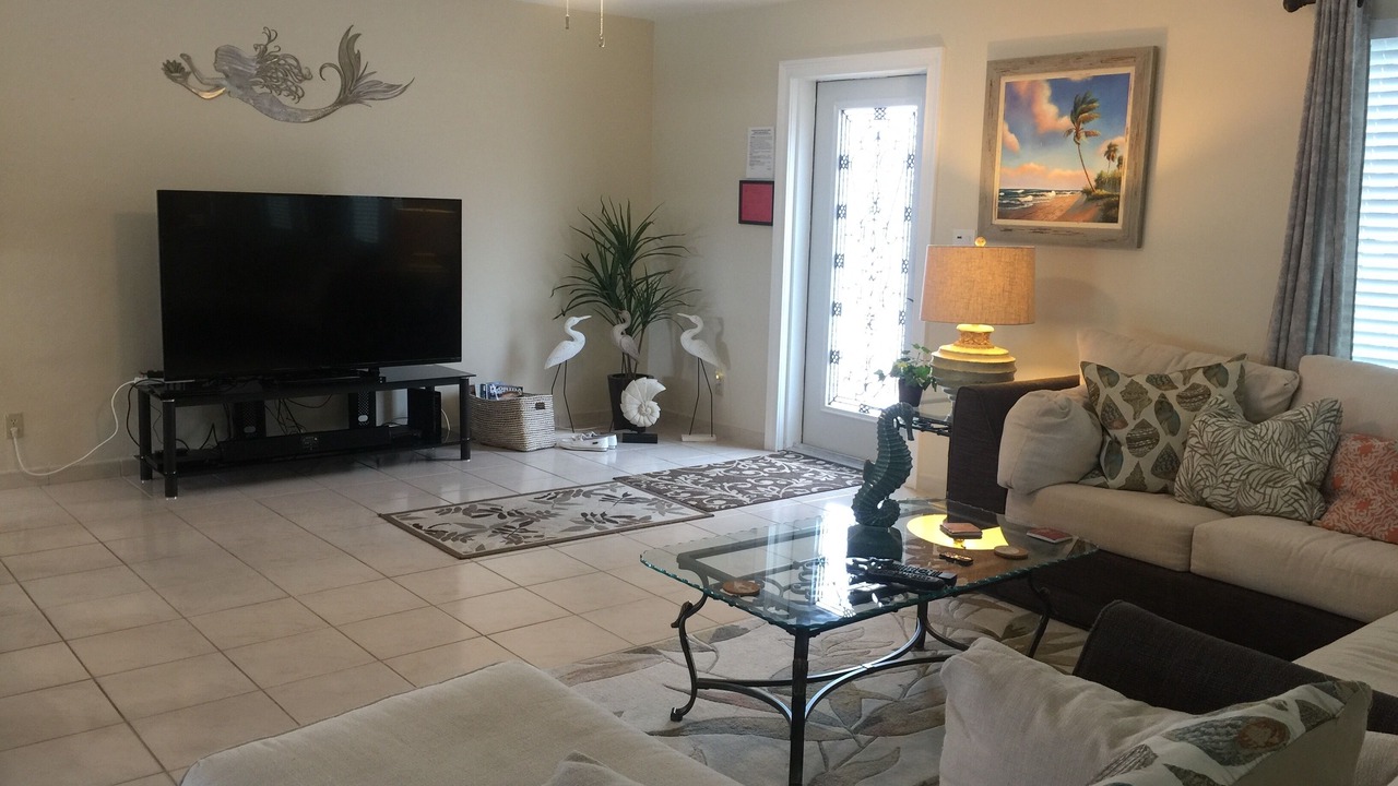 Photo of Livingroom in Lighthouse Point